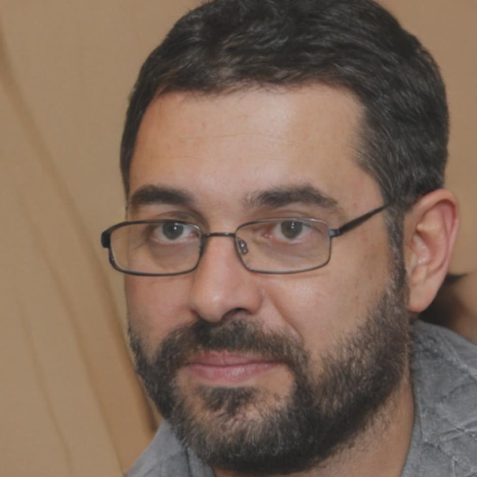 Retrato profesional de Sebastián Aranguren