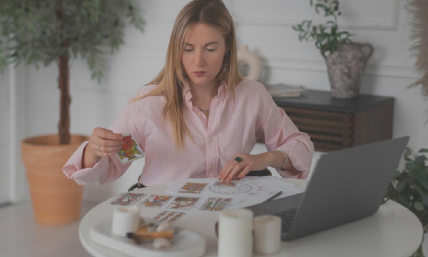 Oficina Talonivorae donde analizamos datos financieros para ayudar a empresas